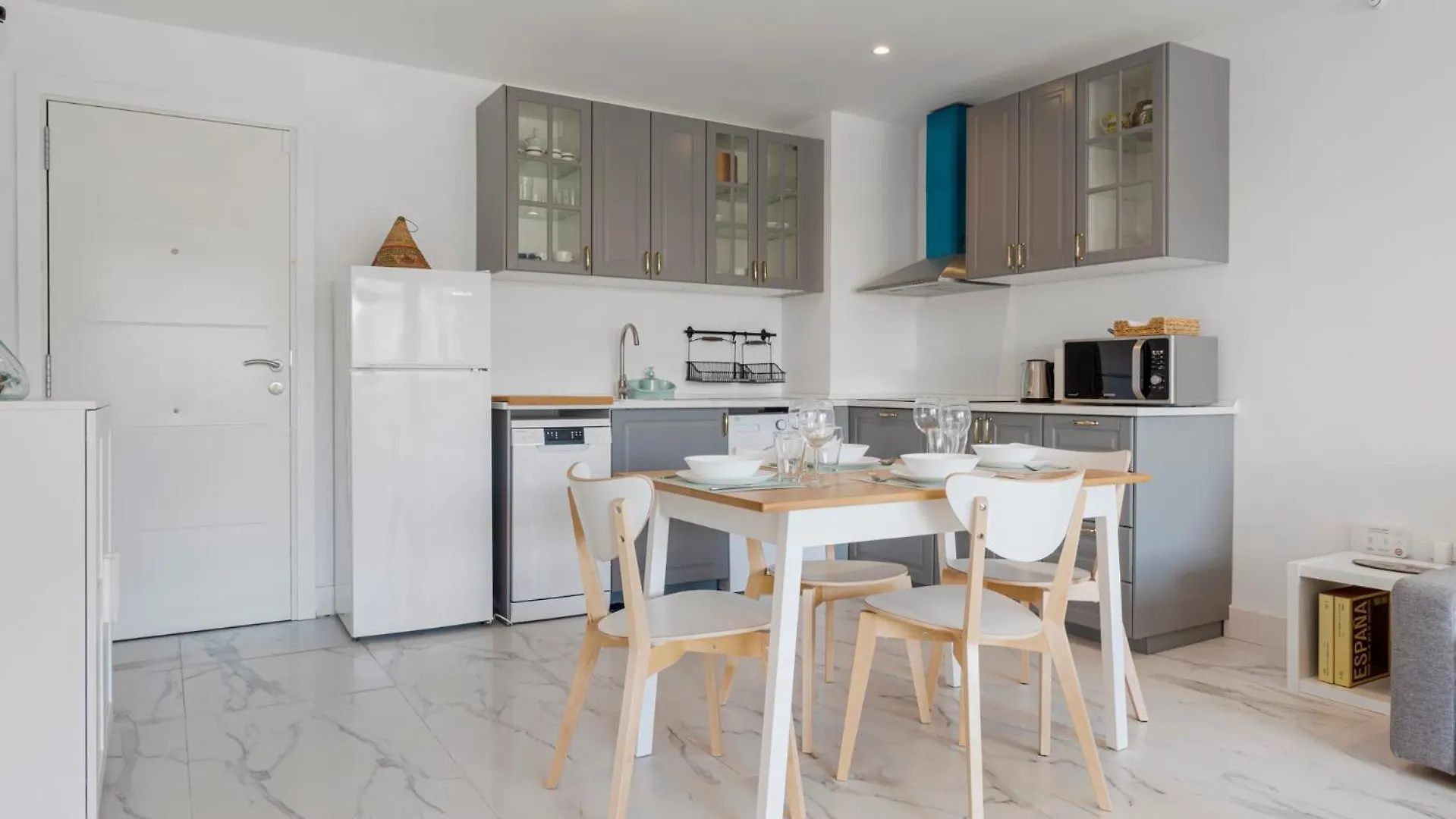 City Apartment Puerto Banus Marbella 0*,